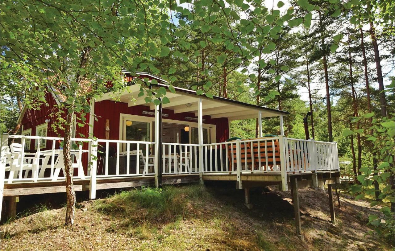 Stunning Home In Yngsjoe With Wifi Екстериор снимка